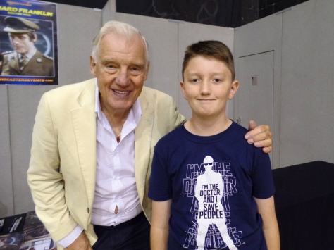 Tom Project Indigo meets Doctor Who actor Richard Franklin at Film & Comic Con Bournemouth